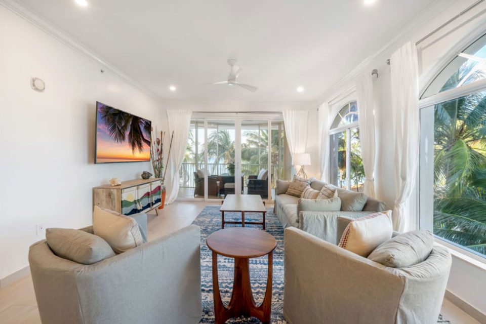 Condo 16