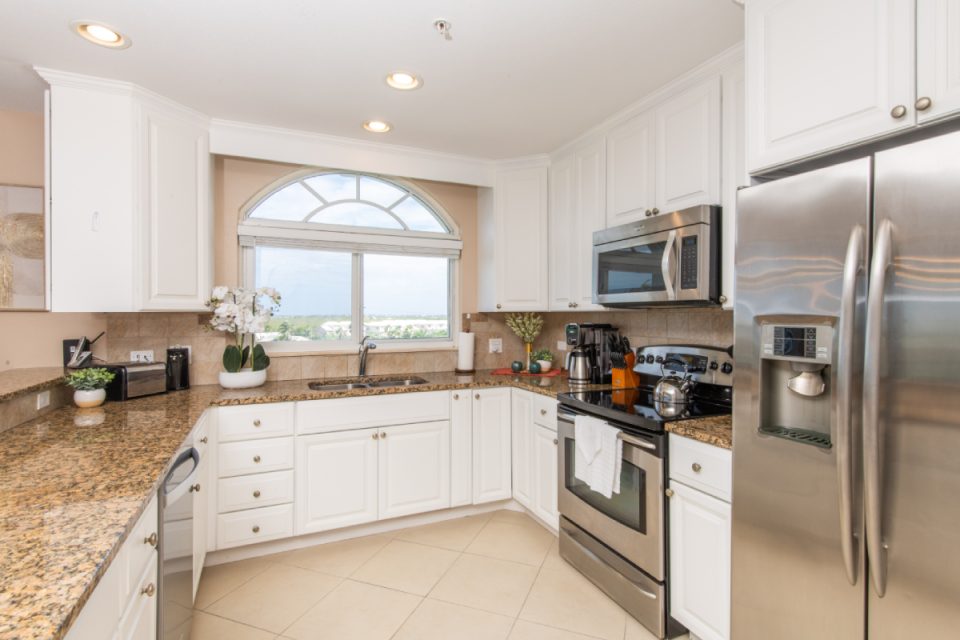 Condo 28